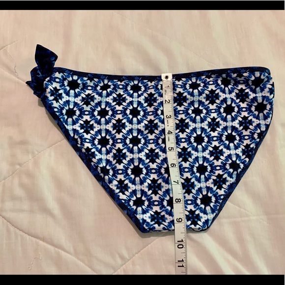 Tommy Bahama reversible bikini S/M - NWT Host Pk๐ - Picture 6 of 9